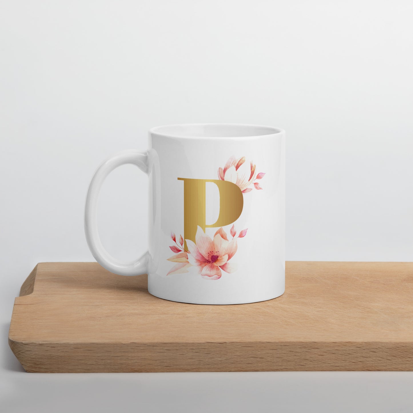 Tasse mit Buchstabe | Tasse personalisiert | P |Weiße, glänzende Tasse