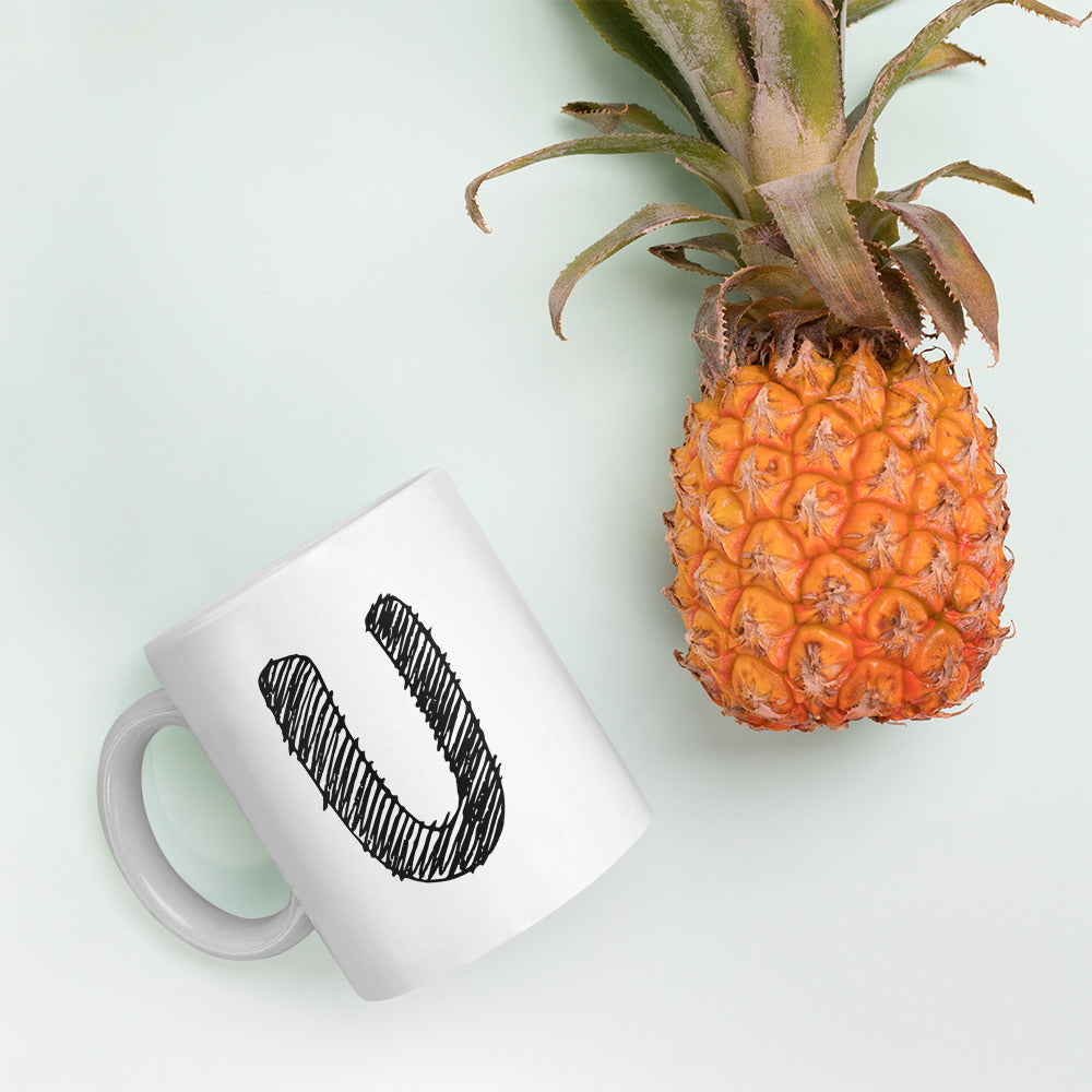 NEOKLASSISCHER BUCHSTABEN "U" Weiße, glänzende Tasse