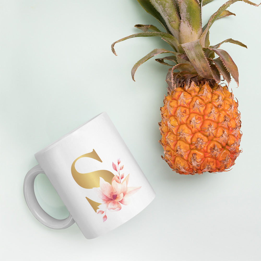 Tasse mit Buchstabe | Tasse personalisiert | S | Weiße, glänzende Tasse