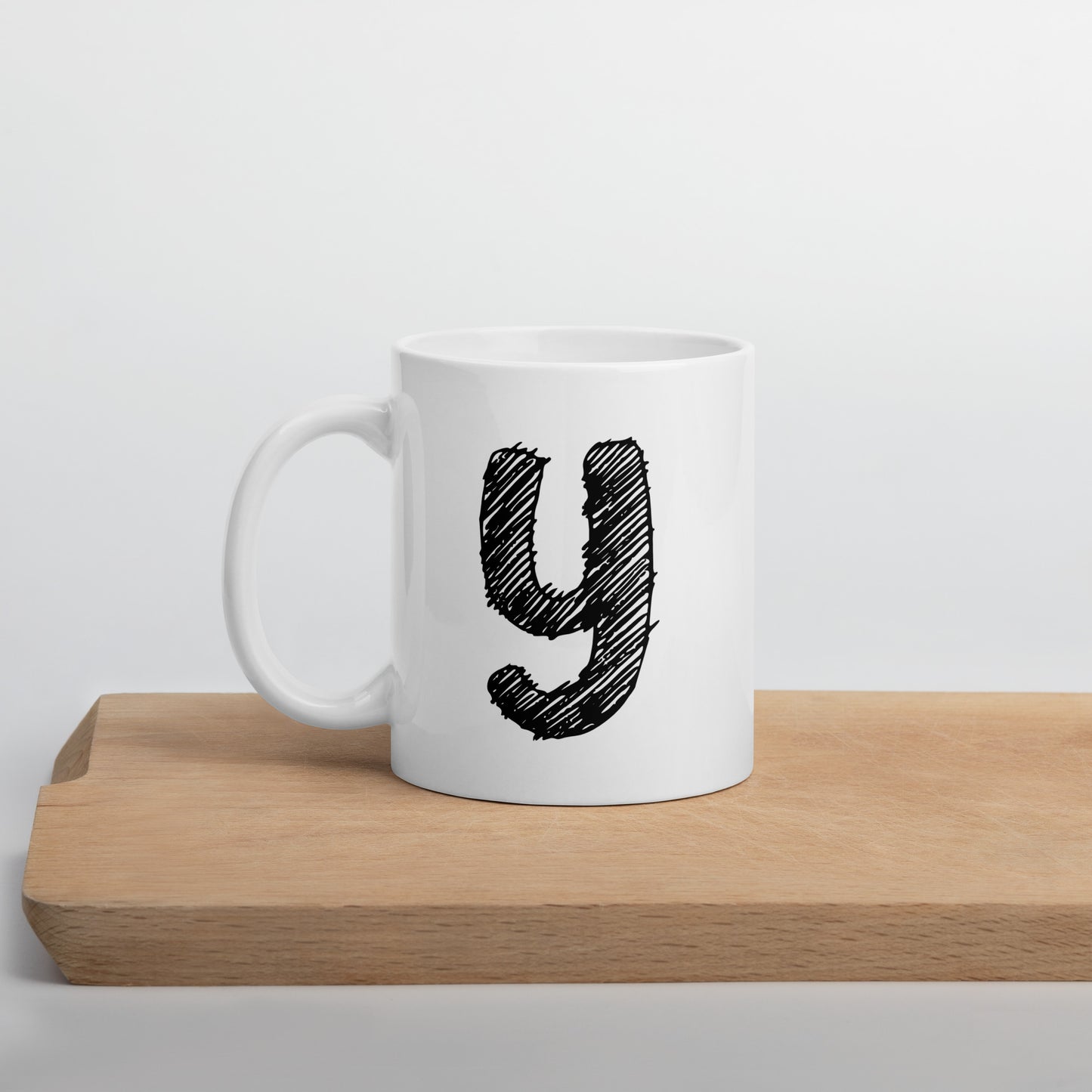 NEOKLASSISCHER BUCHSTABEN "Y" Weiße, glänzende Tasse