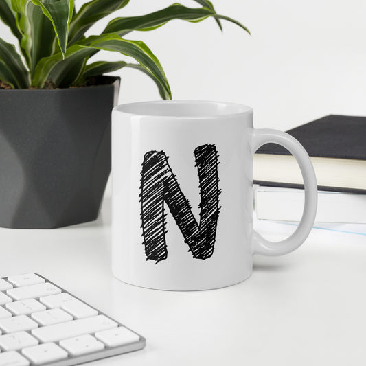 NEOKLASSISCHER BUCHSTABEN "N" Weiße, glänzende Tasse