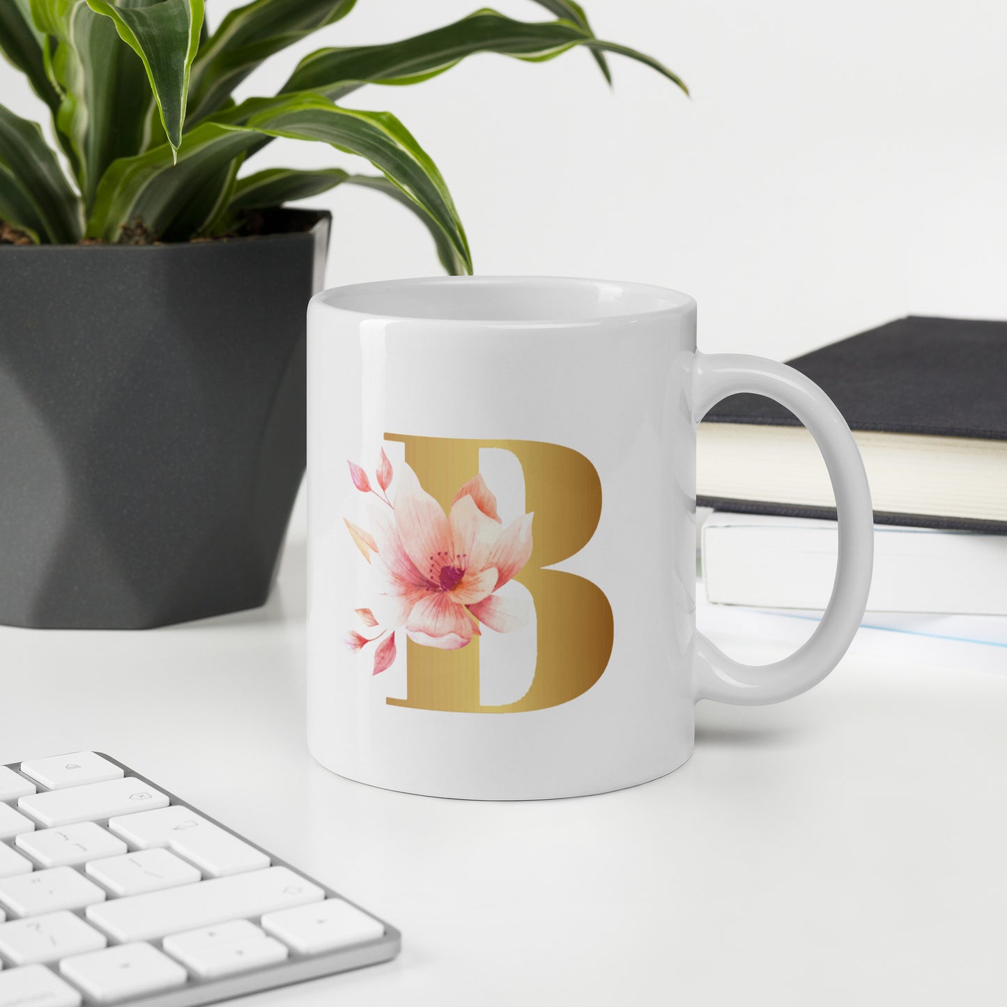 Tasse mit Buchstabe | Tasse personalisiert | B | Weiße, glänzende Tasse