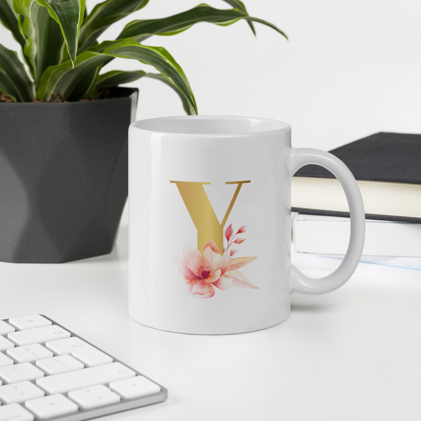 Tasse mit Buchstabe | Tasse personalisiert | Y | Weiße, glänzende Tasse